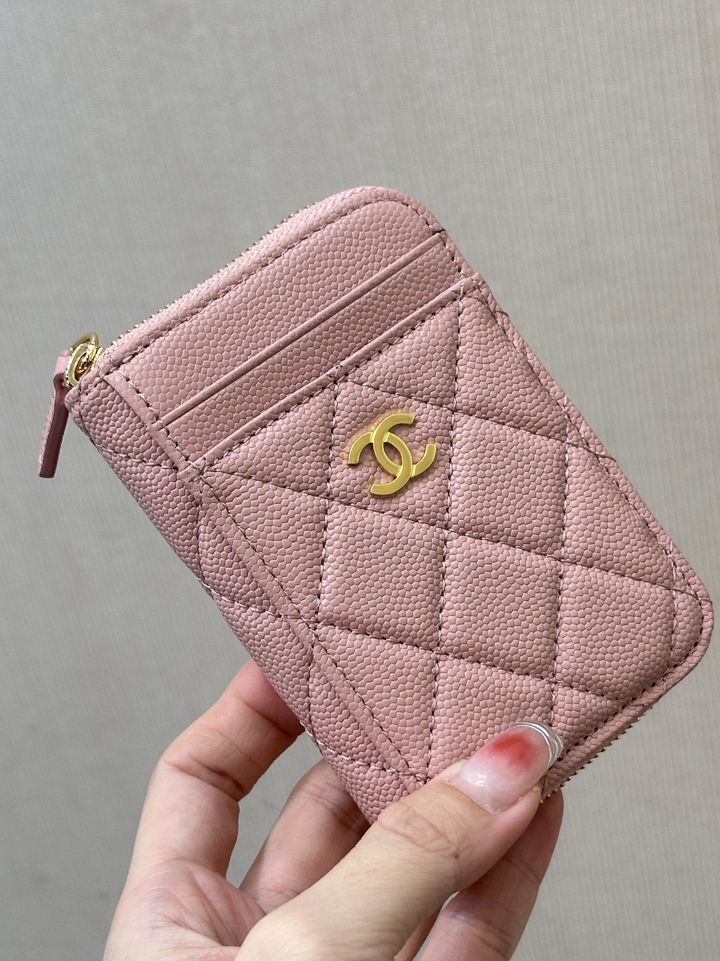 NO:674207,1650 The texture of caviar imported from France is so awesome. Caviar!  I like it very much!  This shiny grainy texture!  !  !  !  !  Someone who knows his stuff!  Please zoom in to see the leather!  ,chanel wallet,chanel,wallets,cowhide198609091650 法国进口鱼子酱牛皮质感太牛了. 鱼子酱！ 我很很很很喜欢！ 这种油亮的颗粒感！！！！！ 懂货的！请放大看皮质！,chanel钱包,chanel,wallets,cowhide,欧美剧