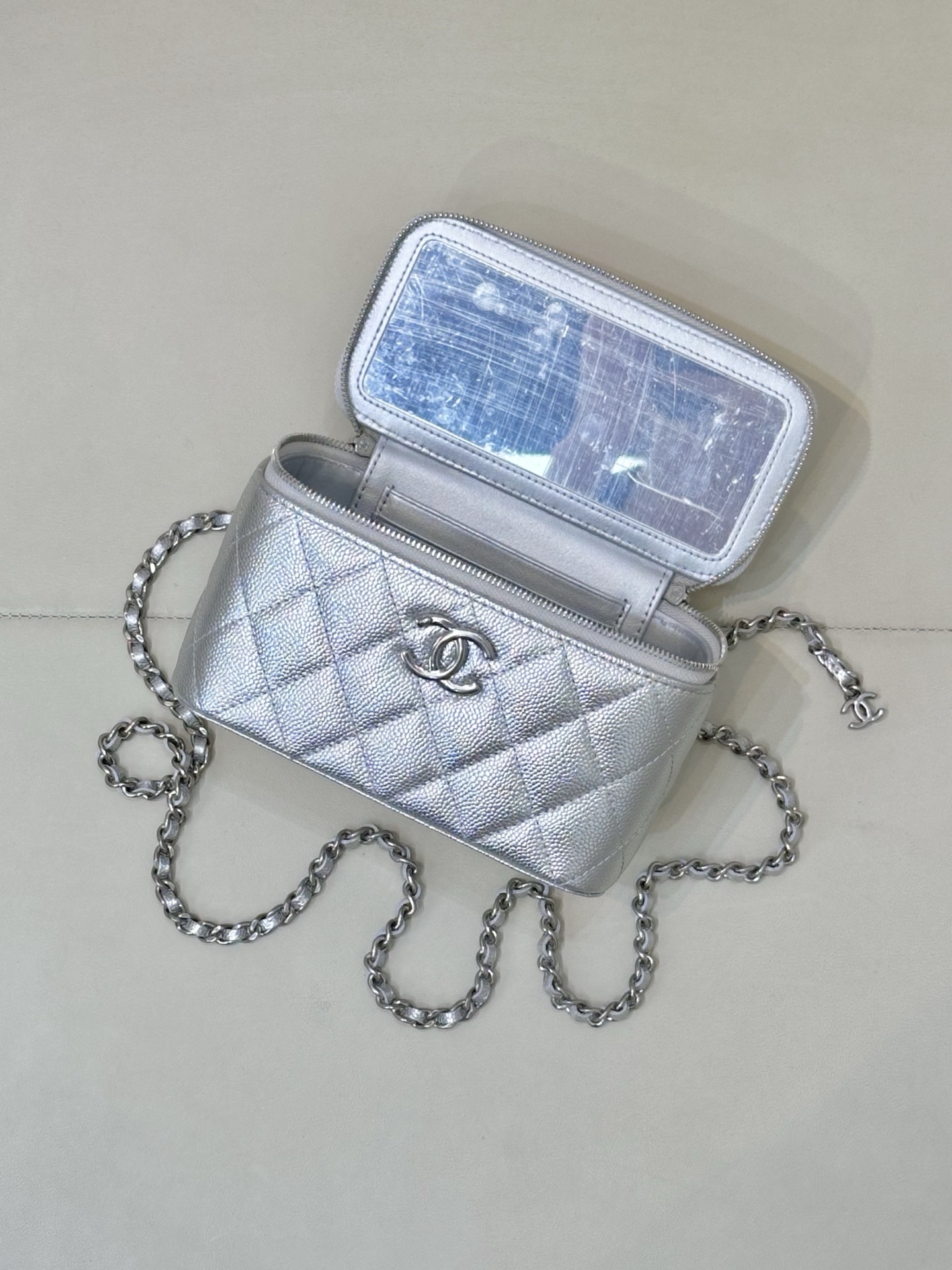 Miniatura 7