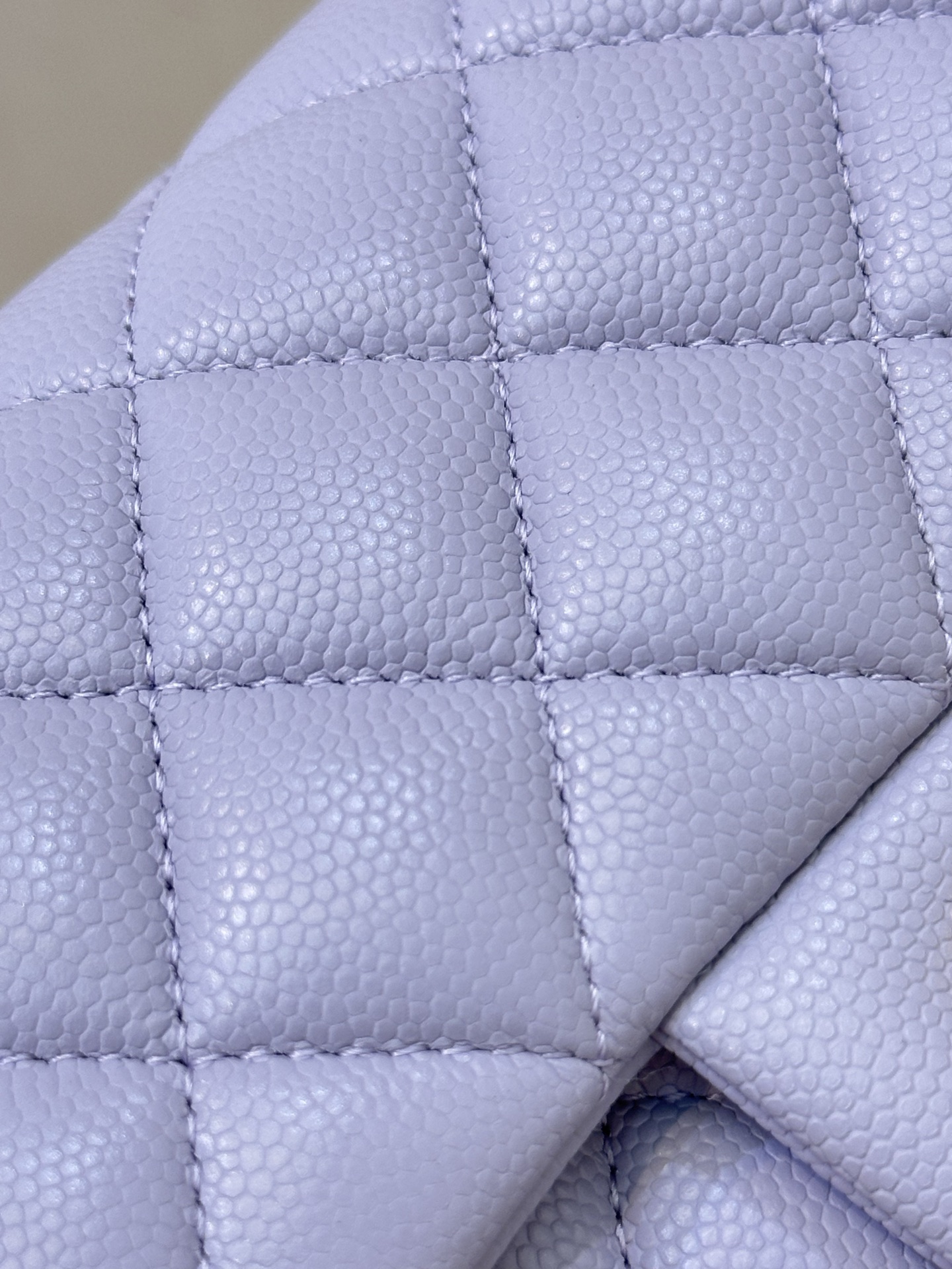 Elegant Chanel Classic Flap Bag in Lavender Caviar Leather with Gold Hardware 4 i1758191045231 5373 0 2