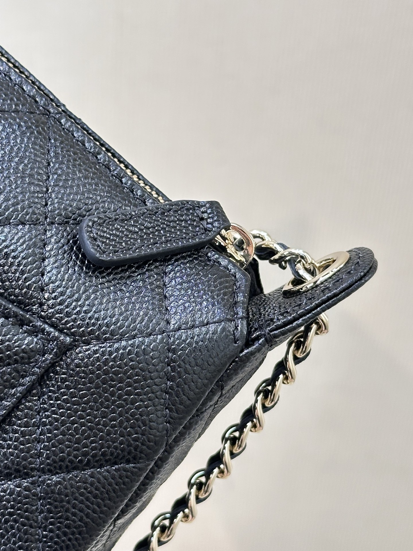Chanel Black Quilted Leather Shoulder Bag with Silver-Tone Chain 7 i1758270320216 3115 0 5