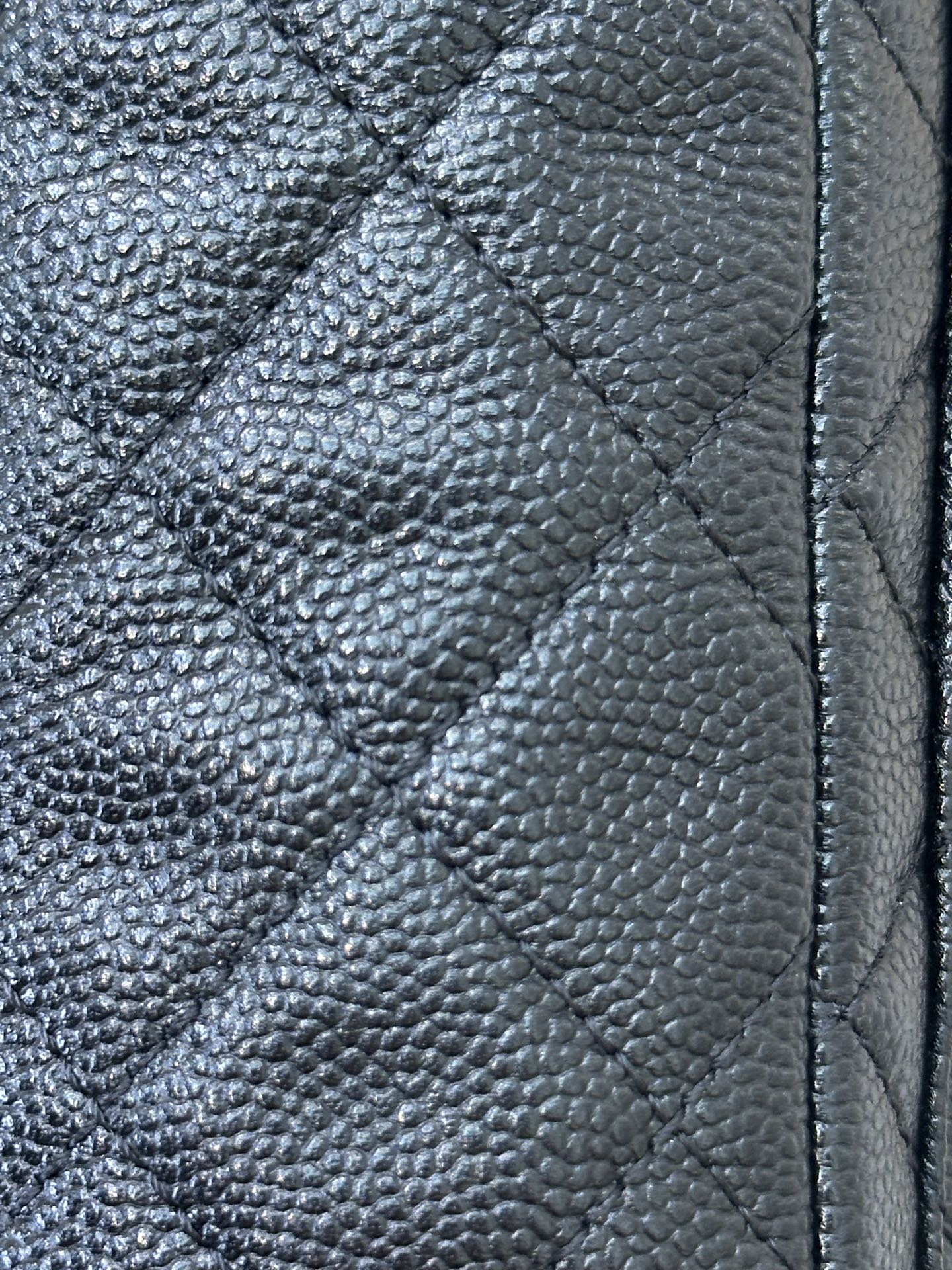Classic Flap Bag with Caviar Leather, Timeless Design and Luxurious Texture 6 i1758270383269 248 0 4