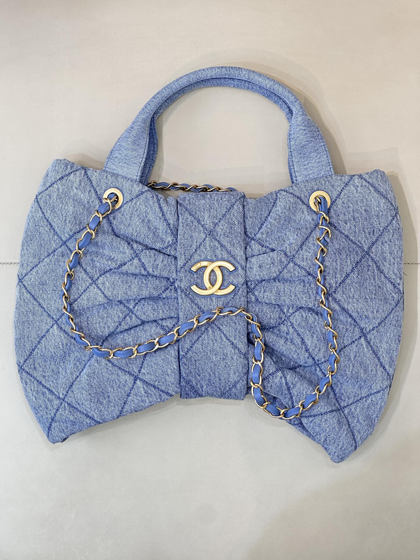 5851 Bolso con lazo 25K, ¡el principal producto de Chanel en la segunda mitad del año es sin duda el bolso con lazo! ¡E…