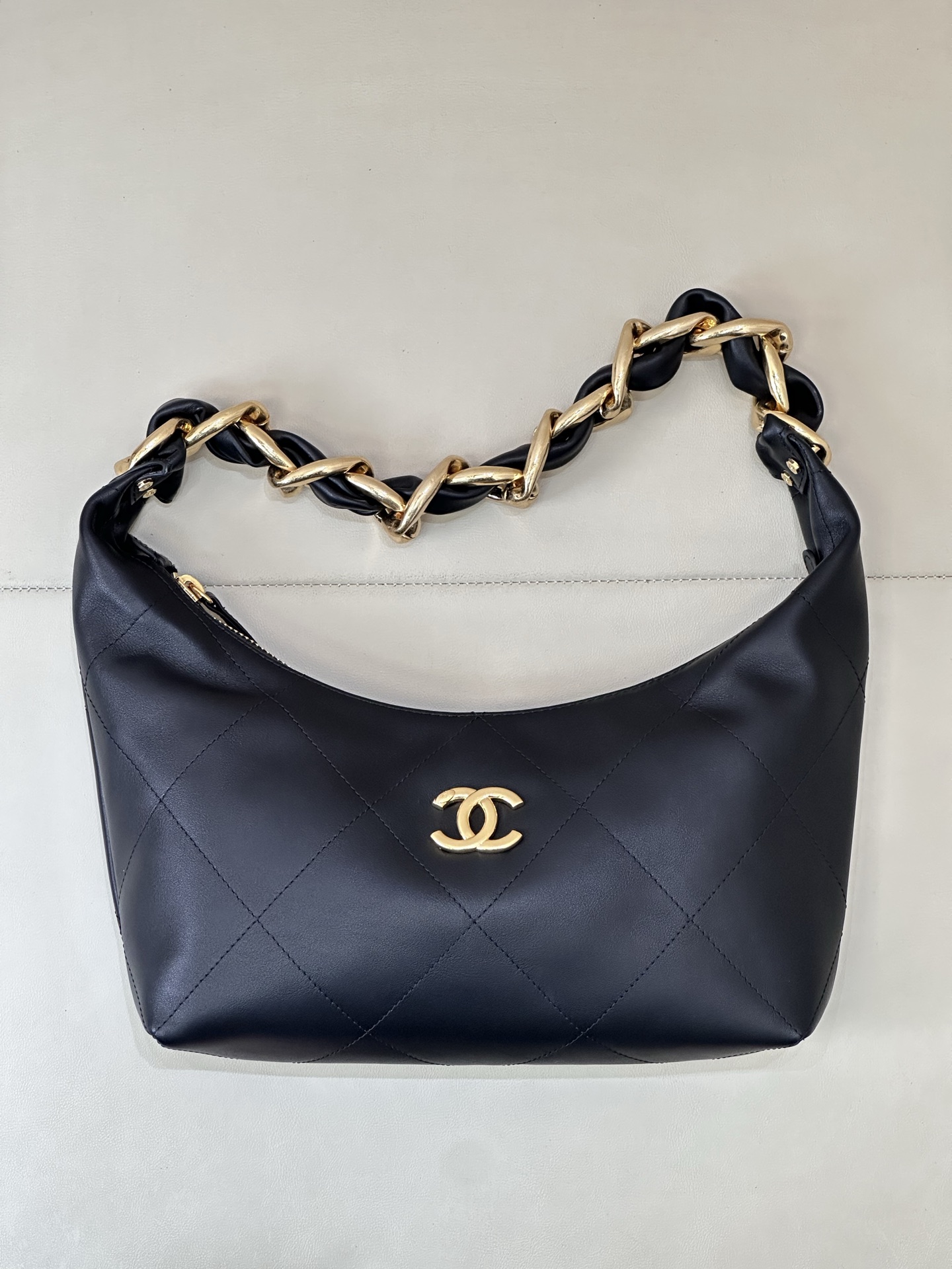 5837 𝐂𝐡𝐚𝐧𝐞𝐥 𝟐𝟓 Nuevo estilo 𝐇𝐨𝐛𝐨 bolso para axila Pequeño 🍠 ¡estilo súper popular! ¡Varias publicaciones d…