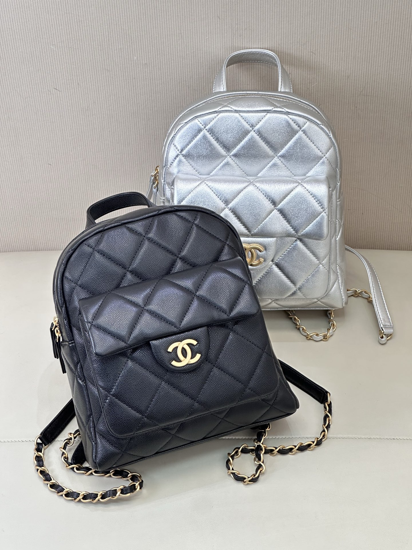 Ha llegado la nueva mochila 5793 Xiaoxiang 25k. Es visualmente un nuevo estilo atractivo❗ Hay dos colores en total. No …