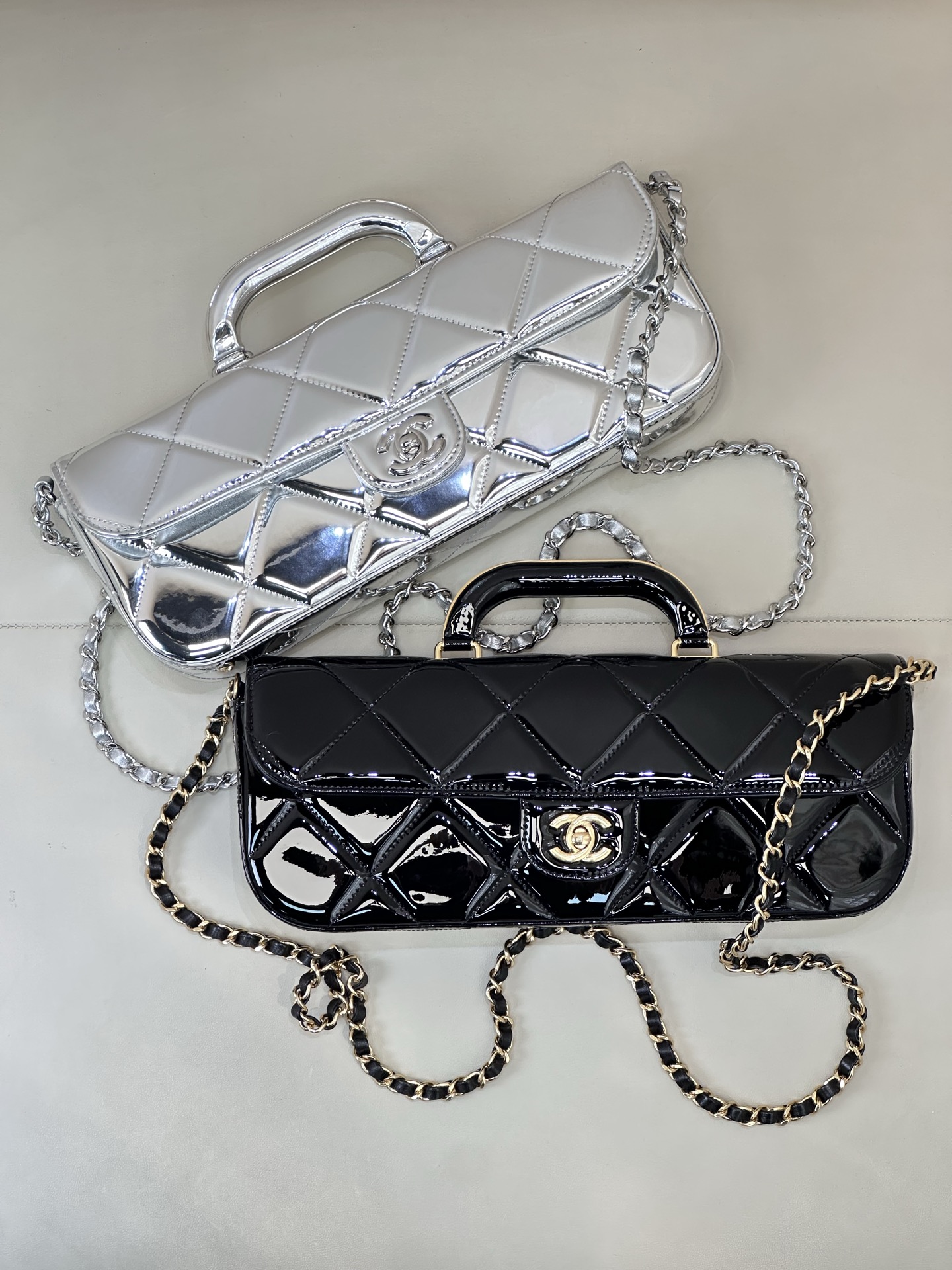 Chanel 5807 Vintage Flap Baguette Handbag Lambskin Leather with Chain