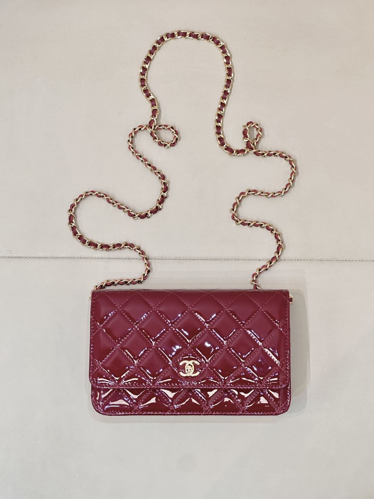 NO:674068,4241 burgundy/patent leather,chanel wallet,chanel,wallets198609094241 酒红色/漆皮,chanel钱包,chanel,wallets,欧美剧