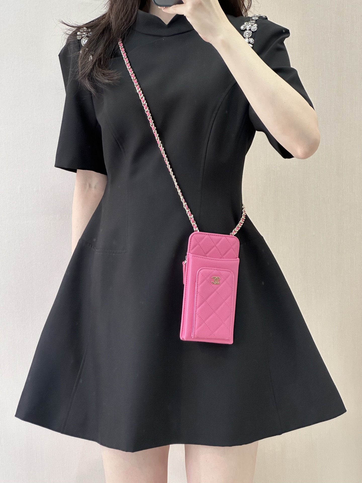 NO:853321,Rose red upper body, chanel wallet, chanel, wallets19860909玫红色上身,chanel钱包,chanel,wallets,欧美剧