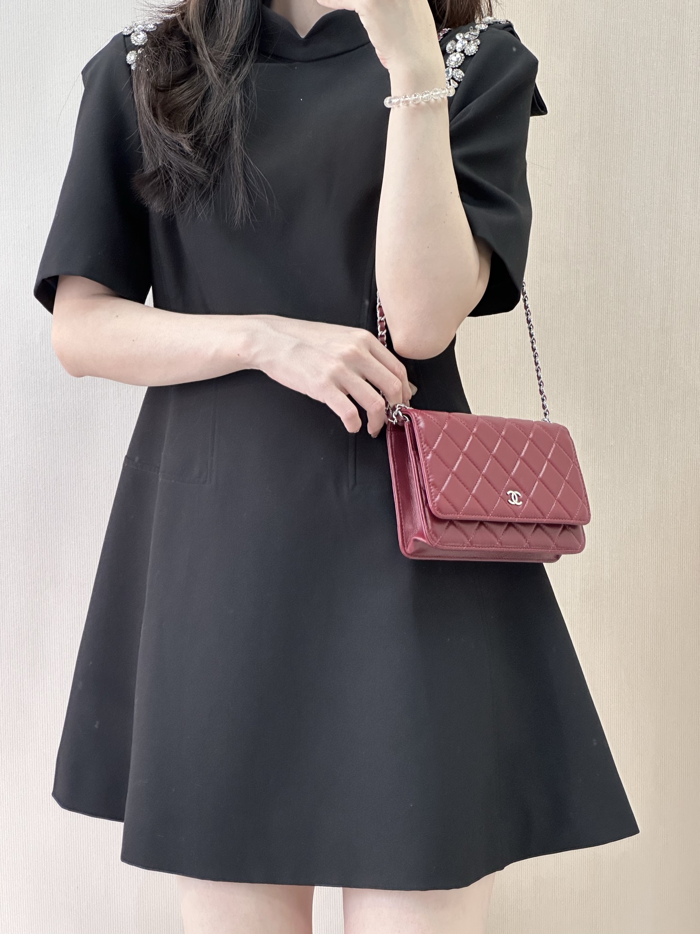 NO:853400,0250 burgundy/sheepskin/silver buckle upper body,chanel wallet,chanel,wallets,sheepskin198609090250 酒红色/羊皮/银扣上身,chanel钱包,chanel,wallets,sheepskin,欧美剧