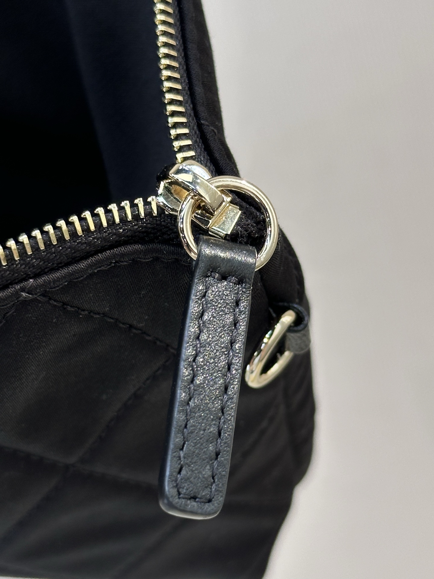 5952 内里配置小钱包；拎起来老钱又松弛 度假感满满！太适合春夏啦