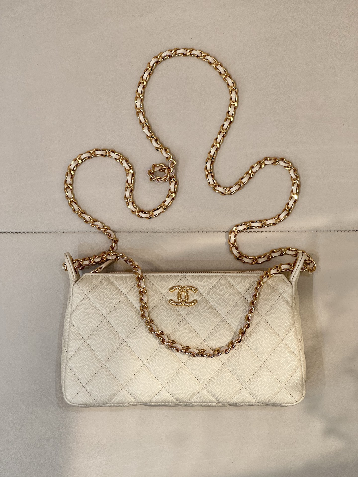 5023 beige