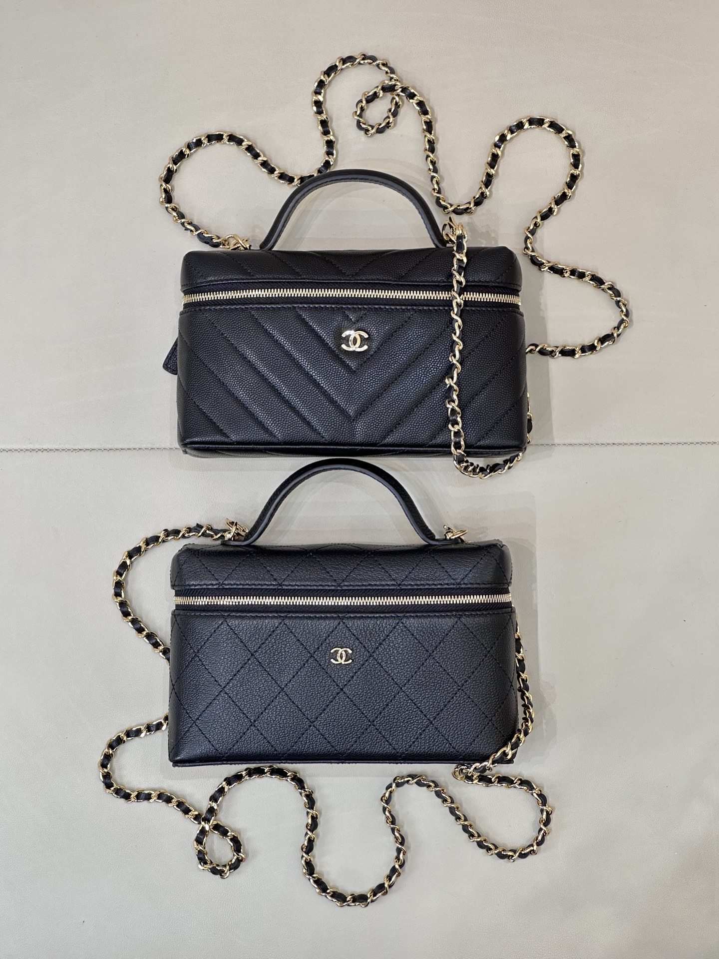 5100/5212 El único que puede competir con los bolsos tipo caja de LP es Chanel, que tiene un aspecto similar pero tiene…