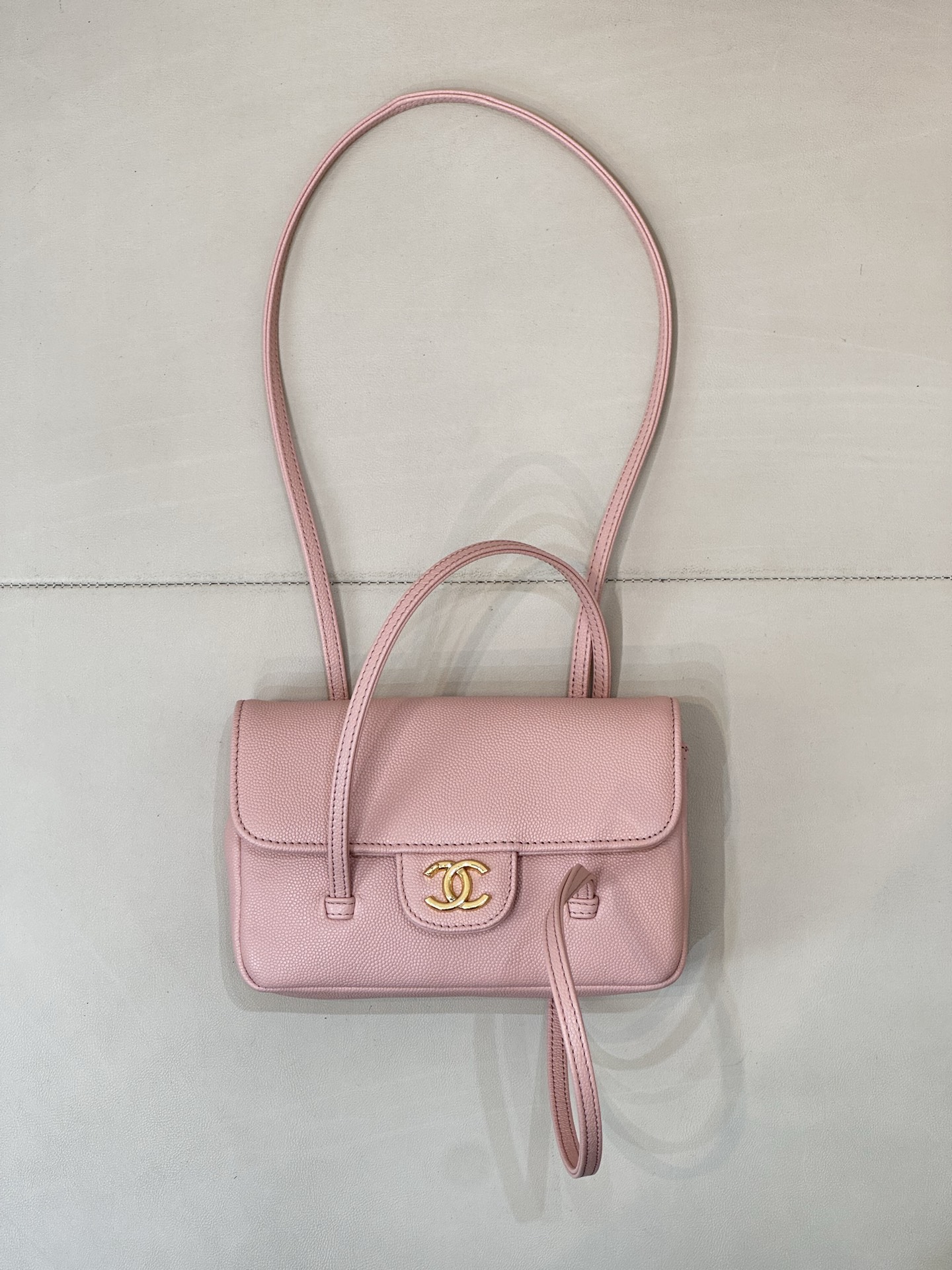 ¡5068 rosa/mini tamaño mini es pequeño pero no inútil! Puede contener teléfonos móviles y objetos pequeños de uso diari…