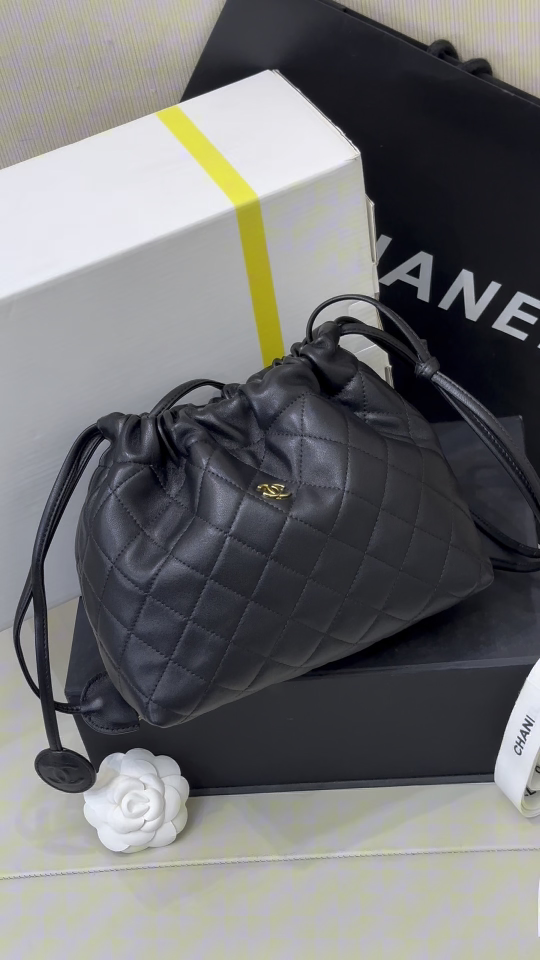 5227 ¡El último modelo de Fragrant Grandma! El tipo de bolsa de la suerte más popular en 2026 es la bolsa nube. El dise…
