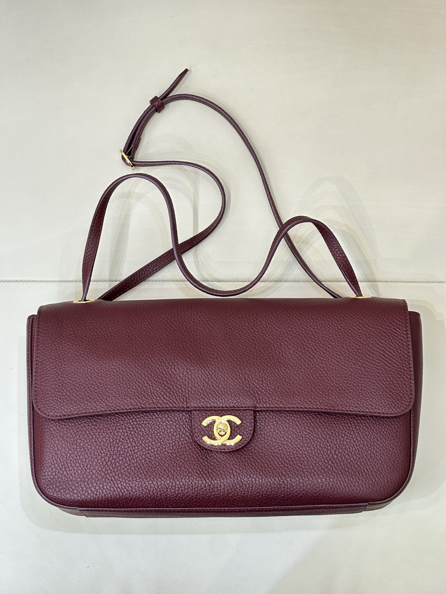 6231 Hebilla oro burdeos