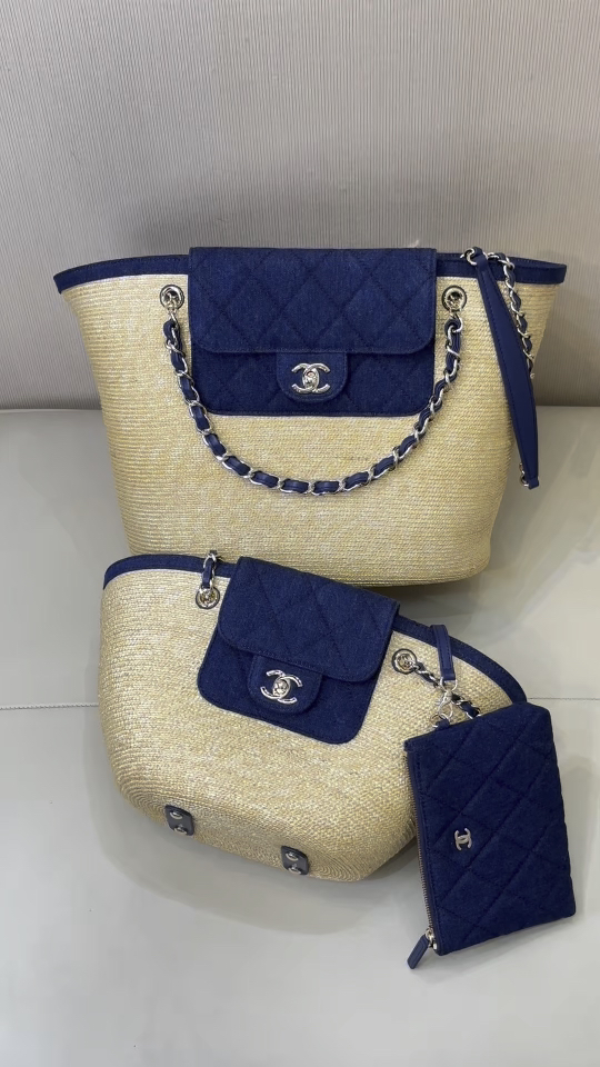 5951/5952 ¿Quién no puede verlo sin decir algo sobre los bolsos del desfile de principios de primavera de chanel26? Son…