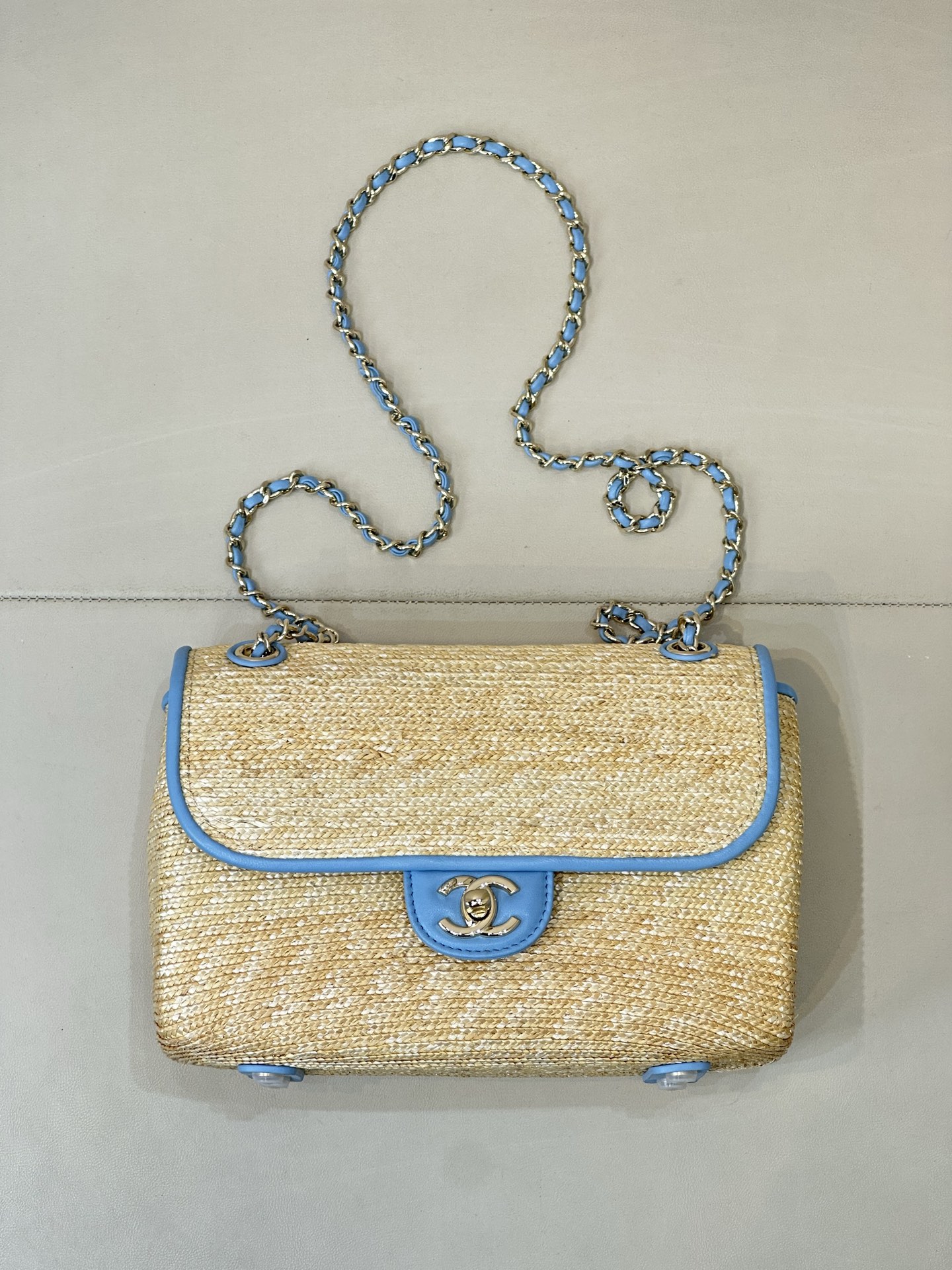 6017 azul