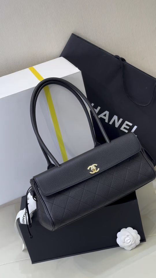 6288 ¿Otro gran éxito esta temporada de Grandma Xiang? CHANEL 2026 Primavera y Verano Small Shopping Bag (pequeño shopp…