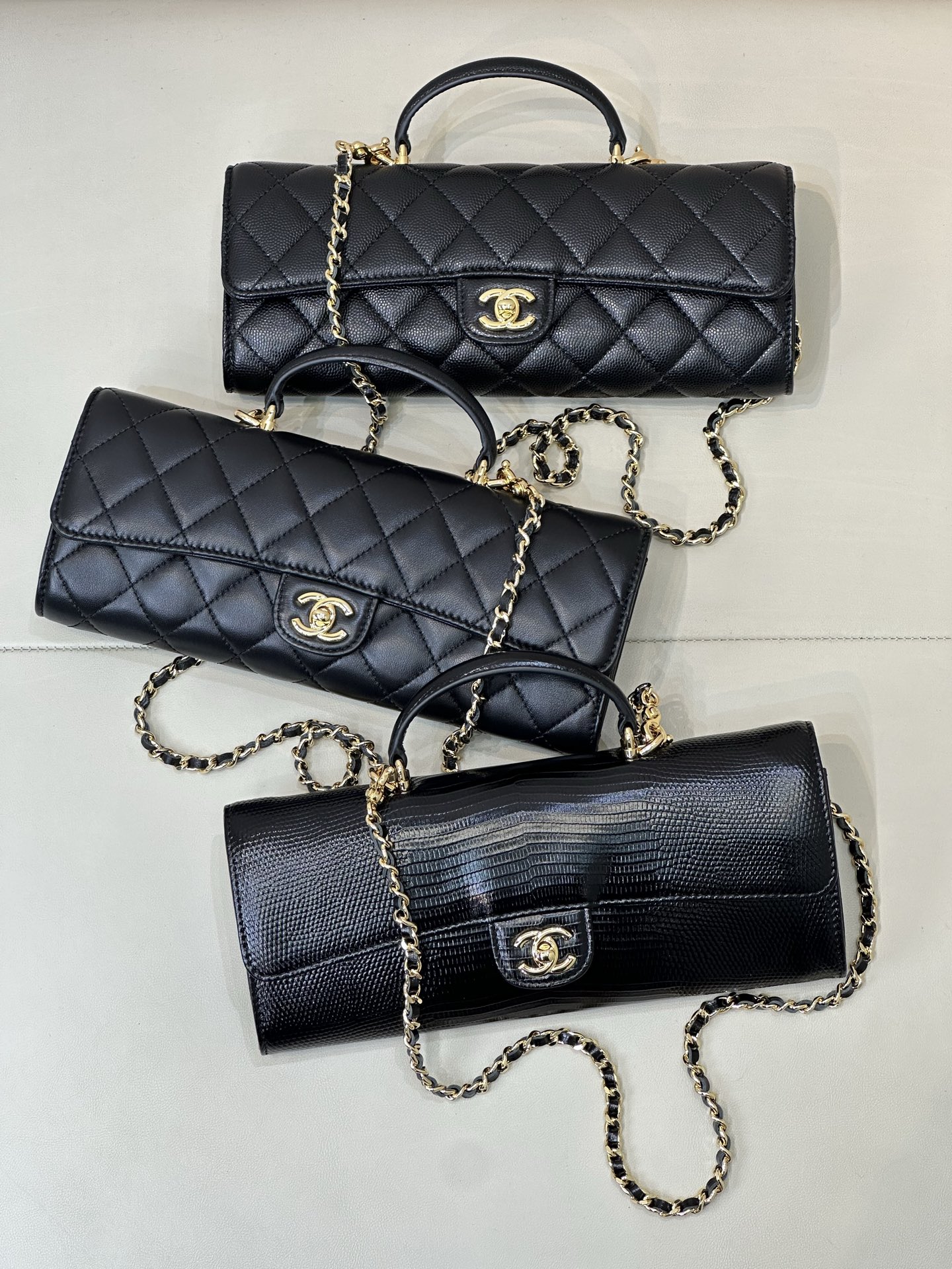 5280 El nuevo baguette Kelly de Chanel está en la posición C del gabinete de bolsos de este año, ¡y debe ser un bolso b…