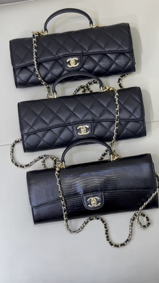 ¡5280 Chanel 26a emerge como un pequeño caballo oscuro de moda! Tiene el sabor de Hermes Kelly Cut, pero también tiene …