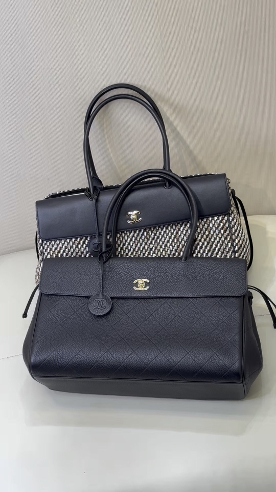 6428 ¿Otro gran éxito esta temporada de Grandma Xiang? CHANEL 2026 Bolso shopping pequeño primavera/verano Los bolsos d…