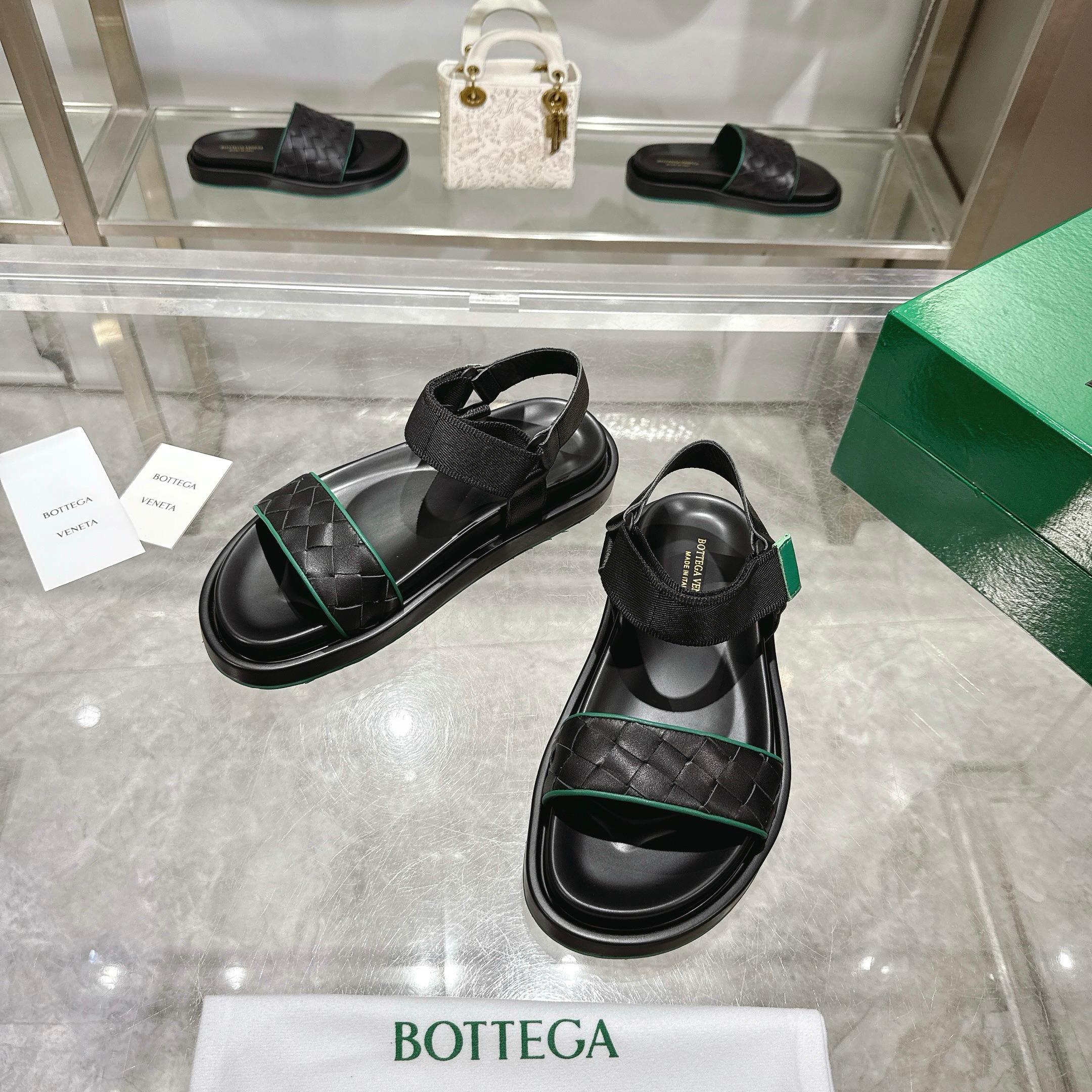 Introducing New Tweezers: Big, Thick, Cool, Cozy Design for Precision Grooming. - 图片 4