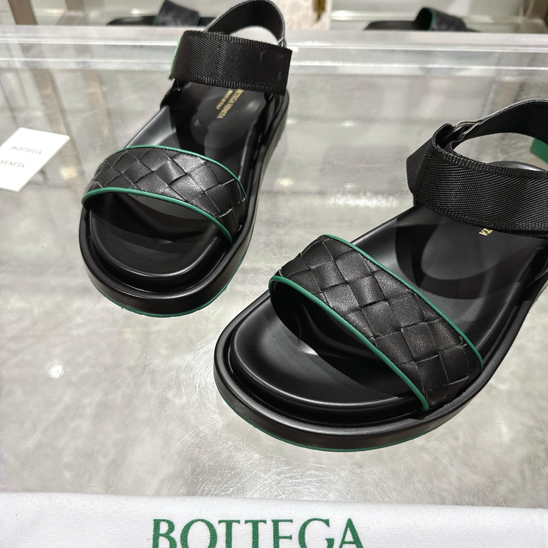 Introducing New Tweezers: Big, Thick, Cool, Cozy Design for Precision Grooming. - 图片 6