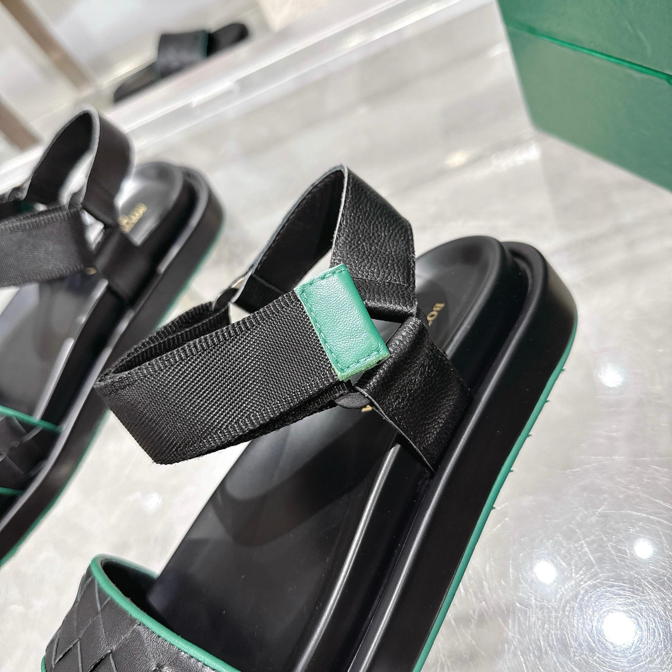 Introducing New Tweezers: Big, Thick, Cool, Cozy Design for Precision Grooming. - 图片 8