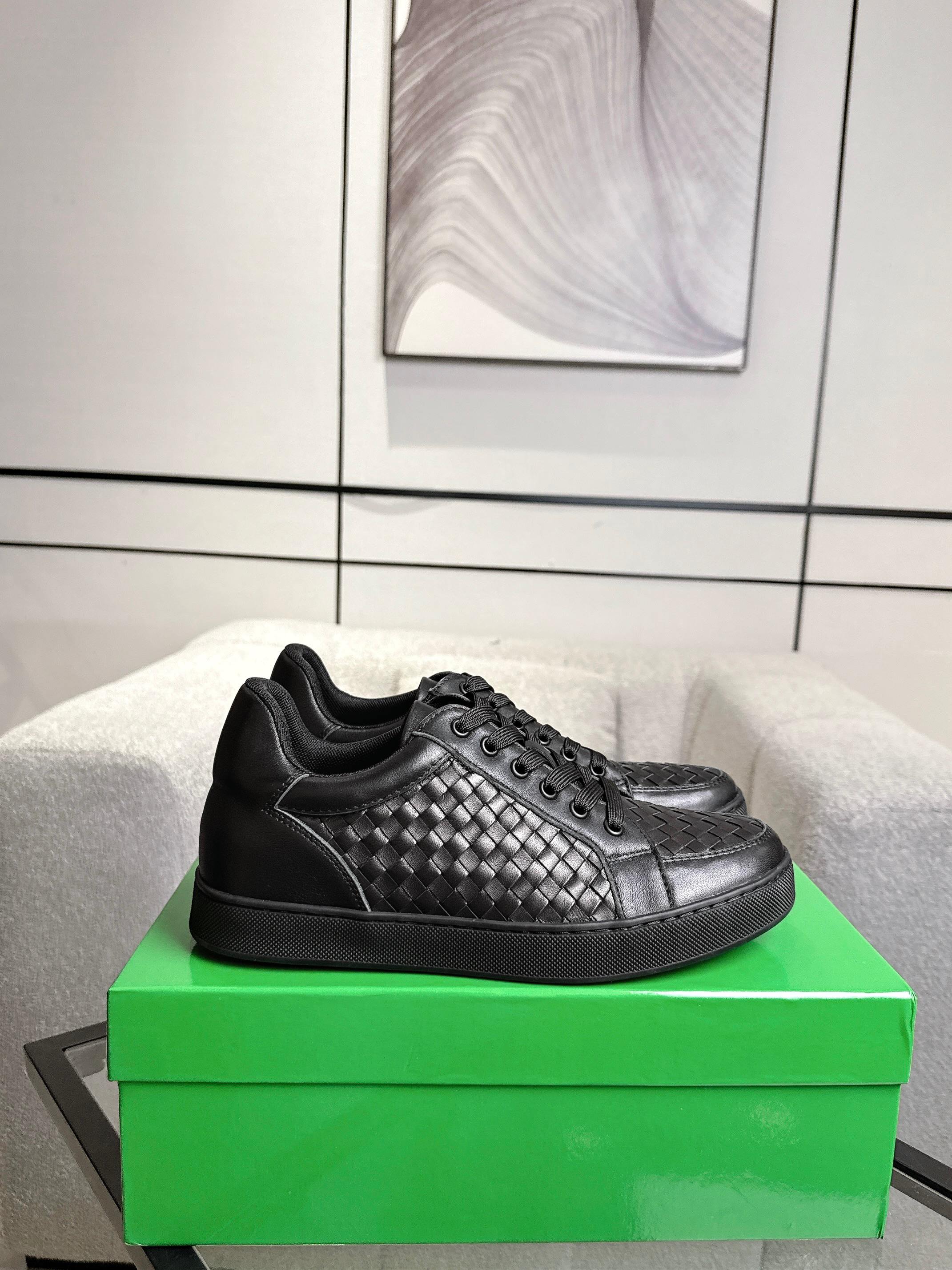 NO:541858,Baodiejia 2025 autumn counter synchronous couple style Bottega Veneta round head heightened casual shoes imported mixed-bred sheepskin, imported from the environmental protection network!  Invisible rose within 4cm height][rose]!  Pure hand-woven, operation, and replicate the original board one to one!  quality assurance!  Female 35-39 (34 40 41 Customized non-return) Male 39--44 (38 45 46 Customized non-return) [Rose] [Rose],,bottega veneta,bottega veneta,sheepskin19860909葆蝶家2025秋季专柜同步情侣款 Bottega Veneta圆头增高休闲鞋 面进口混种羊皮 ,进口环保网里！隐形4cm内增高玫瑰][玫瑰]！纯手工编织,操作,原板一比一复刻！质量保证！女35-39 (34 40 41订制不退换） 男39--44（38 45 46 定制不退换)[玫瑰] [玫瑰],,bottega veneta,bottega veneta,sheepskin,Men's shoes