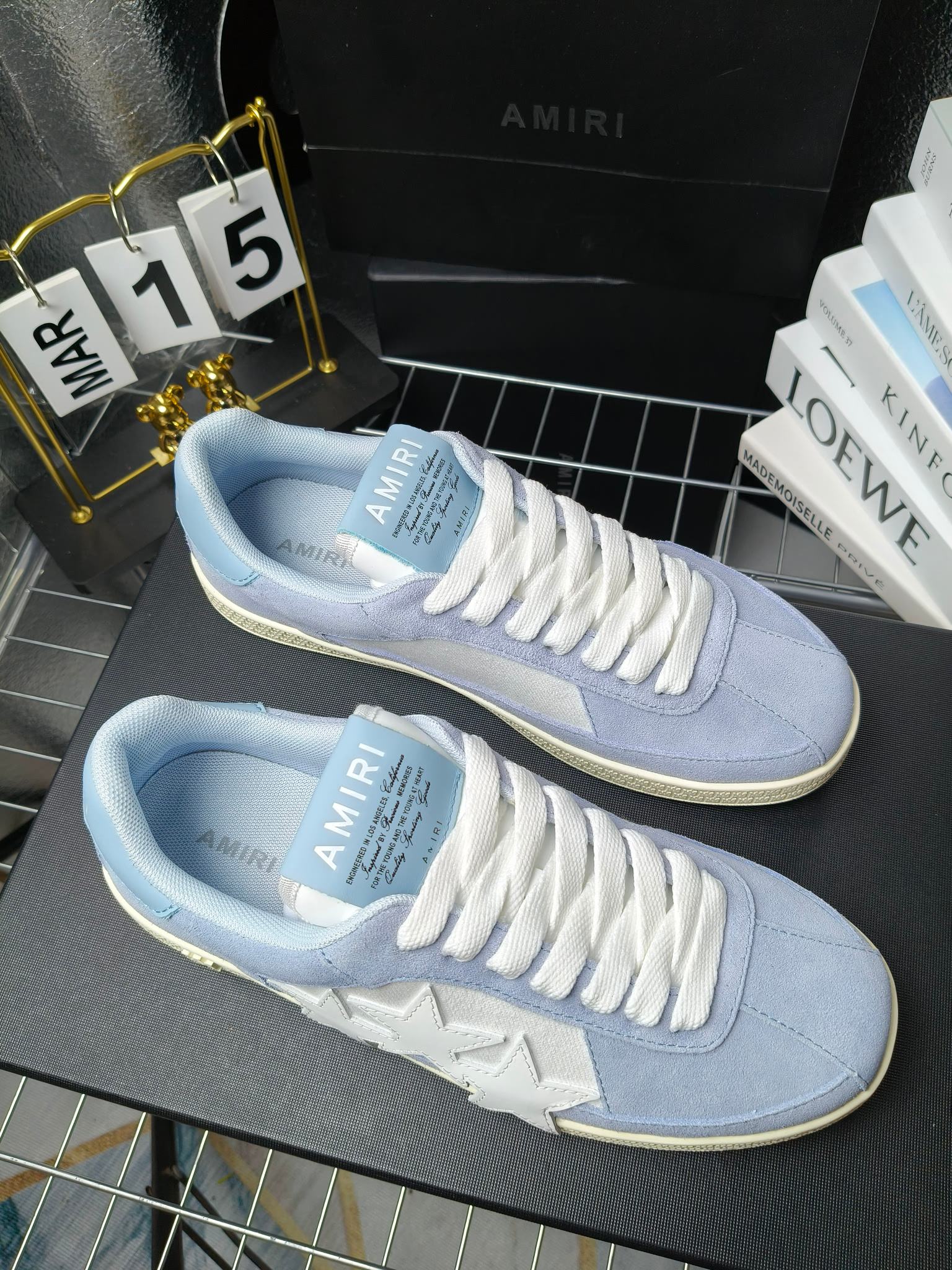 AMIRI
埃米尔24SS新款休闲,
经典的鞋身LOOGO标志,让流行元素和品牌融🎊🎊为一体让时尚更为耀眼。💰鞋面采用经典配色进行拼接打造层次感。牛皮和磨砂皮搭配质感也非常规!💙橡胶发泡多层次多种颜色💥的组合让更轻巧脚感更舒适,🎉🎉🎉各明星 博主 网红推荐款,🚵🏻逛街 聚会 旅游必不可少的一款。
码数:女款35—40(41订做不退换)
男款 38—45(46订做不退换)
p230