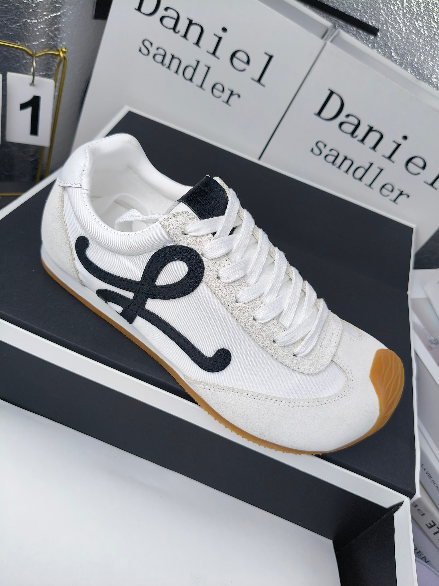 NO:235433,Non-standard version, exclusively available on the platform, can be used as your own trademark or authorized, can accept customers' own trademarks, casual shoes/sports shoes, sneakers19860909无标版 档口,平台专供 可做自己商标可授权, 可接客户自己商标,休闲鞋/运动鞋,sneakers,Women's Shoes