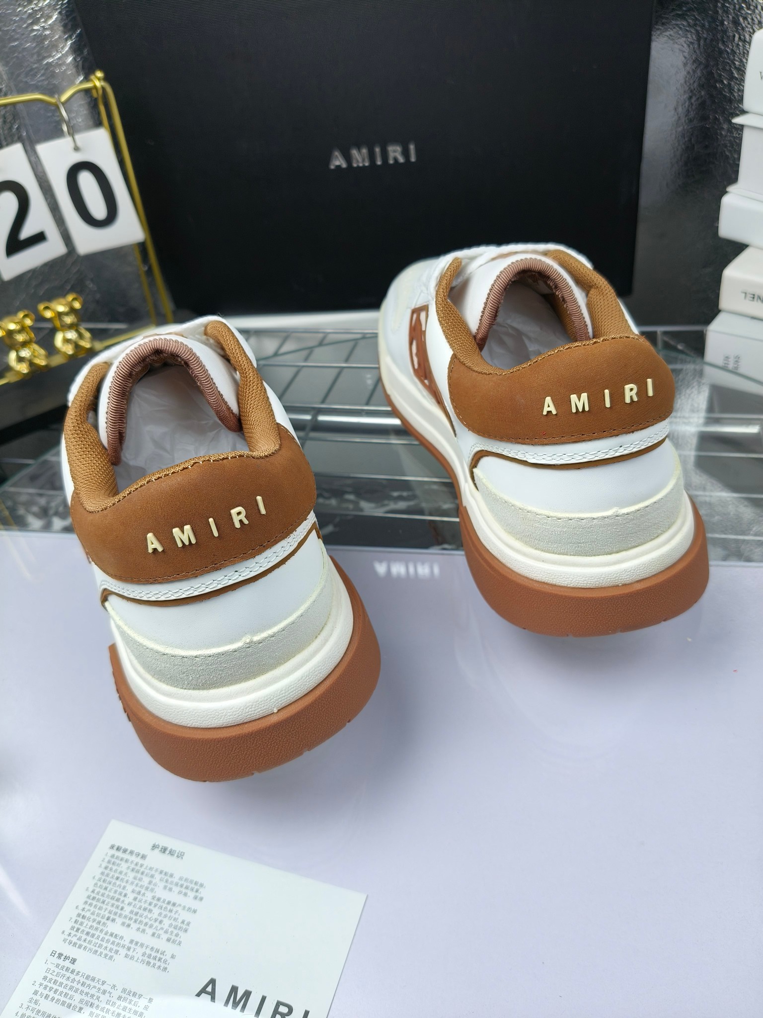 AMIRI
埃米尔 出320
爆款滑板休闲鞋!
米兰国际 amiri 2024 早春优秀爆款🔥 代言🔥引领潮流!!
👍面料:原版进口头层磨砂牛皮+进口牛皮
👍内里:原版1:1内里+进口泡棉
👍扣饰:采用原版注塑工艺美观不伤皮面
👍垫脚:专用注塑鞋垫(原版1:1)
👍大底:橡胶+eva 耐磨大底
👍包装:原版全套高贵专柜包装
👍码数:女35-41,41定做
男39-45男款38.45.46可定制