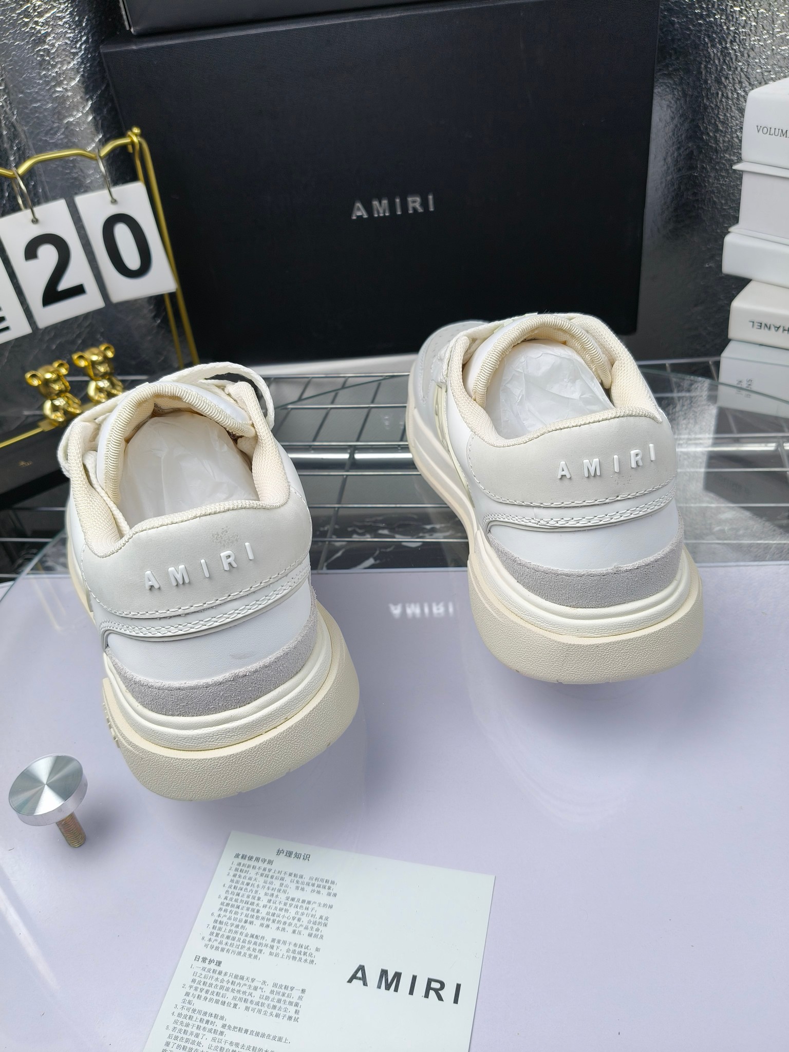 AMIRI
埃米尔 出320
爆款滑板休闲鞋!
米兰国际 amiri 2024 早春优秀爆款🔥 代言🔥引领潮流!!
👍面料:原版进口头层磨砂牛皮+进口牛皮
👍内里:原版1:1内里+进口泡棉
👍扣饰:采用原版注塑工艺美观不伤皮面
👍垫脚:专用注塑鞋垫(原版1:1)
👍大底:橡胶+eva 耐磨大底
👍包装:原版全套高贵专柜包装
👍码数:女35-41,41定做
男39-45男款38.45.46可定制