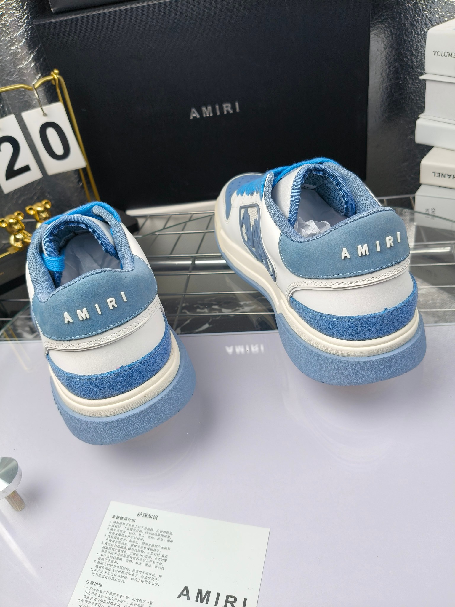AMIRI
埃米尔 出320
爆款滑板休闲鞋!
米兰国际 amiri 2024 早春优秀爆款🔥 代言🔥引领潮流!!
👍面料:原版进口头层磨砂牛皮+进口牛皮
👍内里:原版1:1内里+进口泡棉
👍扣饰:采用原版注塑工艺美观不伤皮面
👍垫脚:专用注塑鞋垫(原版1:1)
👍大底:橡胶+eva 耐磨大底
👍包装:原版全套高贵专柜包装
👍码数:女35-41,41定做
男39-45男款38.45.46可定制
