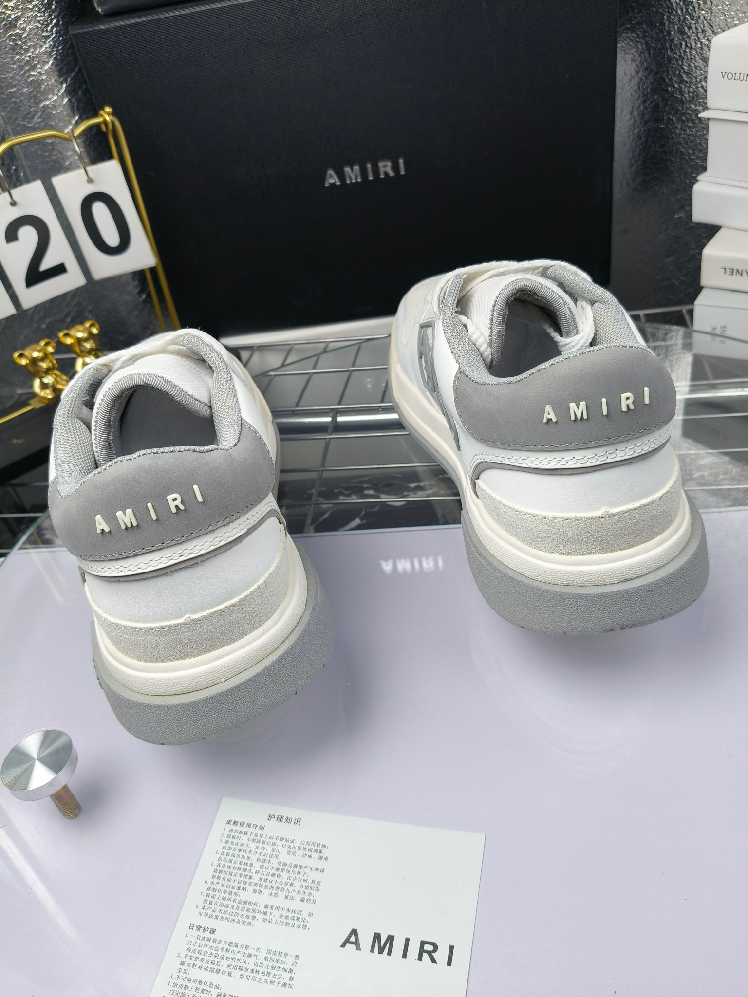 AMIRI
埃米尔 出320
爆款滑板休闲鞋!
米兰国际 amiri 2024 早春优秀爆款🔥 代言🔥引领潮流!!
👍面料:原版进口头层磨砂牛皮+进口牛皮
👍内里:原版1:1内里+进口泡棉
👍扣饰:采用原版注塑工艺美观不伤皮面
👍垫脚:专用注塑鞋垫(原版1:1)
👍大底:橡胶+eva 耐磨大底
👍包装:原版全套高贵专柜包装
👍码数:女35-41,41定做
男39-45男款38.45.46可定制