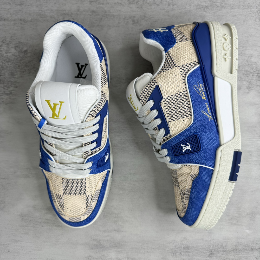Louis Vuitton 新款上架 2053 Louis*Vuitto* LV Trainer 最新款 大底和面料私模 绝对下血本费心思的一款鞋子 自Vifgil到来之后而设计的这一系列 每一季度都深受众多粉丝的青睐 TPU 大底 包装