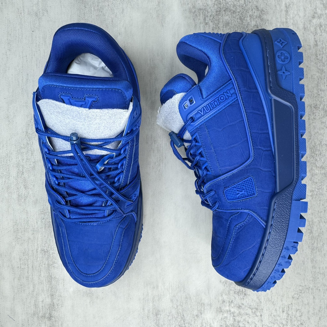 Louis Vuitton 新款上架 LV Louis Vuitton 23S走秀款Trainer 胖丁面包滑板鞋 独家开模暗花老花串珠