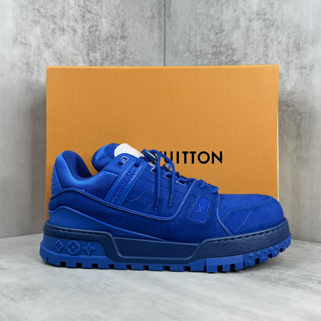 Louis Vuitton 新款上架 LV Louis Vuitton 23S走秀款Trainer 胖丁面包滑板鞋 独家开模暗花老花串珠