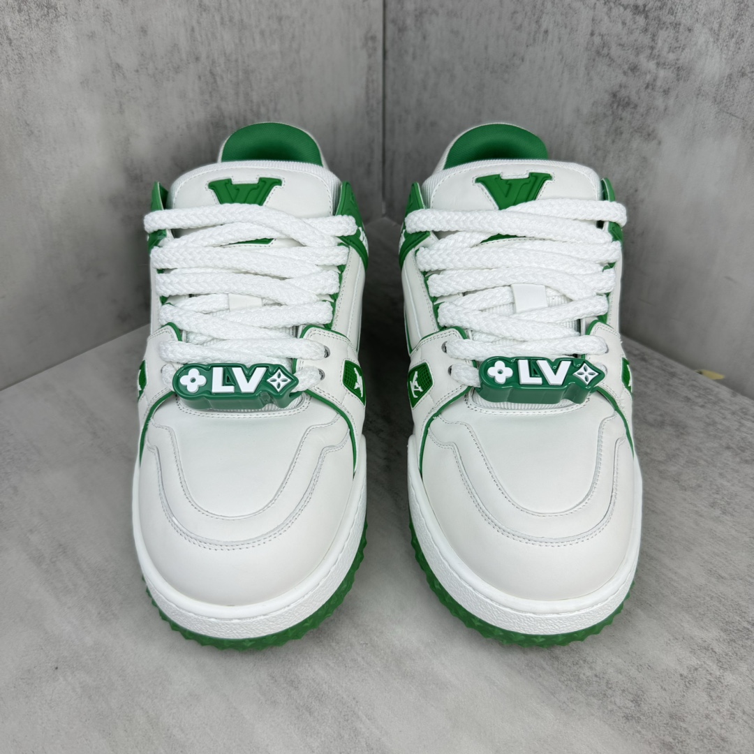 Louis Vuitton 新款上架 Louis Vuitton 23S走秀款 胖丁Trainer 面包鞋 滑板鞋 休闲 运动鞋 DIY串珠Louis vuitton 路易威登2023年男装春夏走秀款