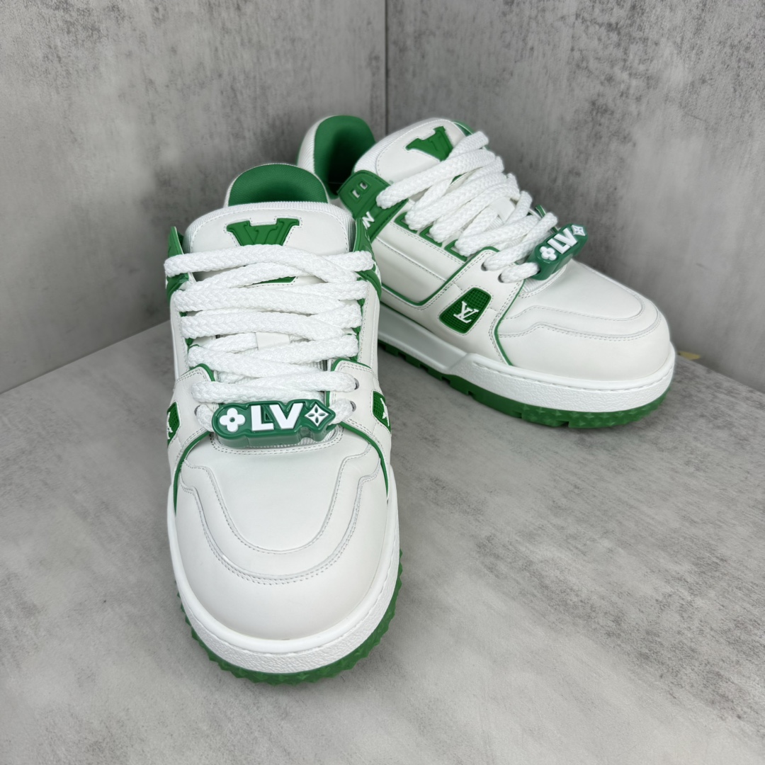 Louis Vuitton 新款上架 Louis Vuitton 23S走秀款 胖丁Trainer 面包鞋 滑板鞋 休闲 运动鞋 DIY串珠Louis vuitton 路易威登2023年男装春夏走秀款