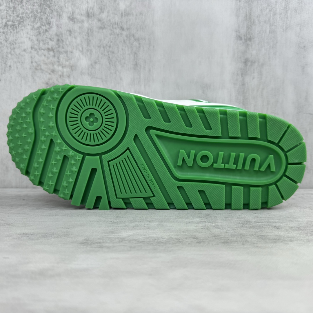 Louis Vuitton 新款上架 Louis Vuitton 23S走秀款 胖丁Trainer 面包鞋 滑板鞋 休闲 运动鞋 DIY串珠Louis vuitton 路易威登2023年男装春夏走秀款