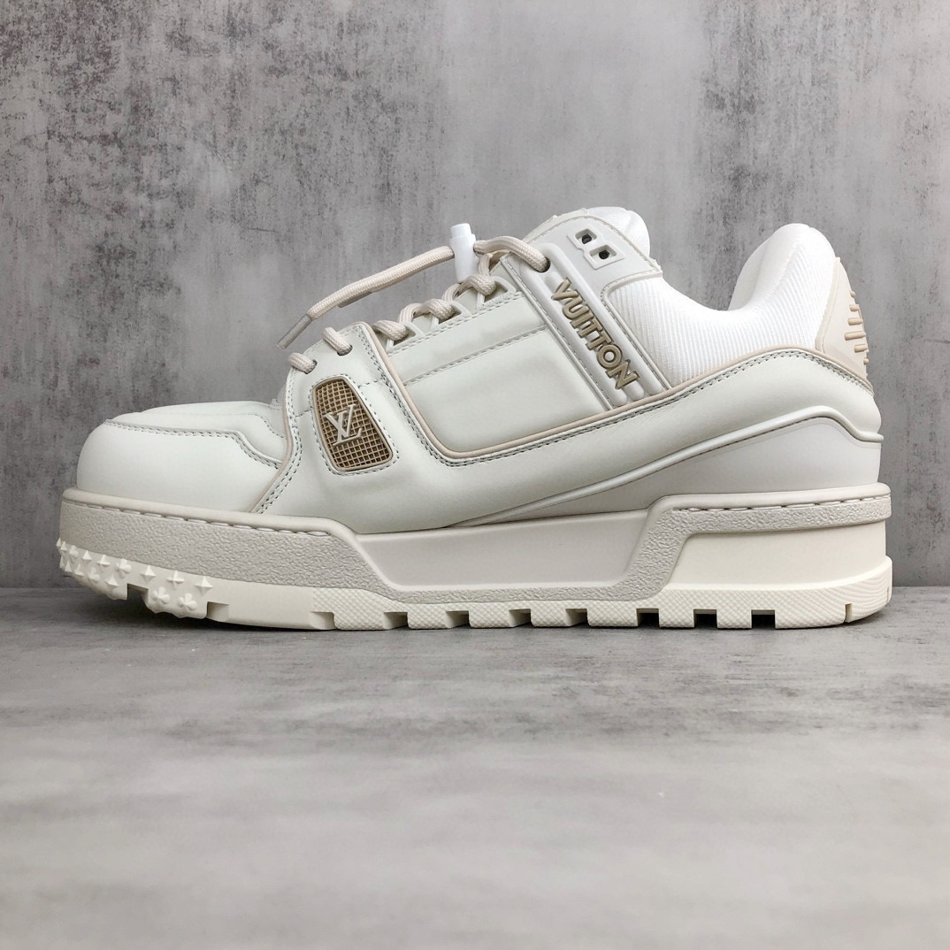 Louis Vuitton 新款上架 Loui* Vuitto* 24ss走秀款 胖丁Trainer 面包鞋 DIY串珠 这双“变胖”了的Trainer备受瞩目 立体饱满的彩色鞋身