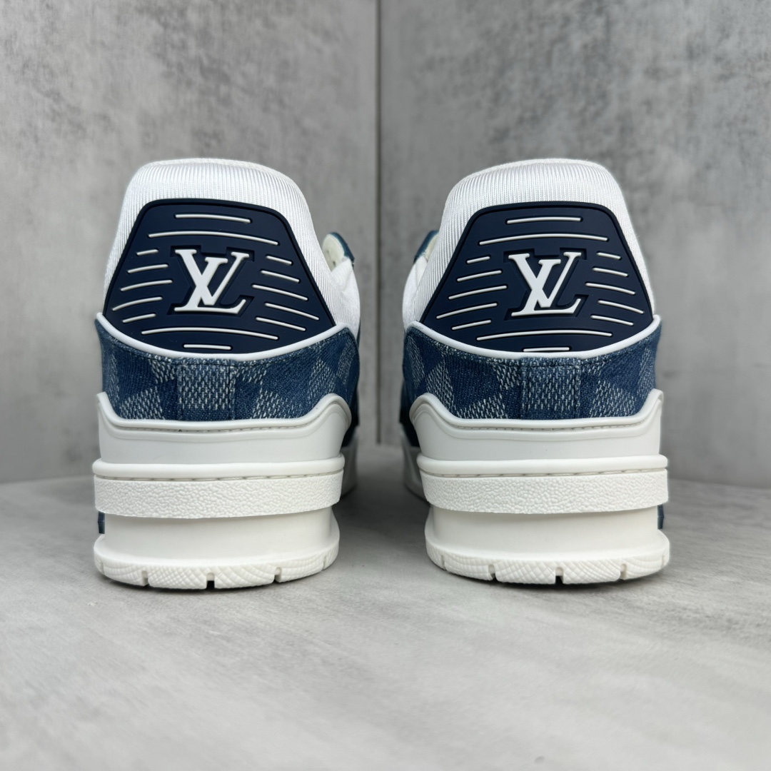 Louis Vuitton 新款上架 正确版 2024 Louis*Vuitto* LV Trainer 最新款 大底和面料私模 绝对下血本费心思的一款鞋子 自Vifgil到来之后而设计的这一系列 每一季度都深受众多粉丝的青睐 TPU 大底 包装