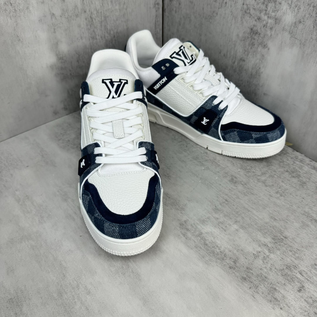 Louis Vuitton 新款上架 正确版 2024 Louis*Vuitto* LV Trainer 最新款 大底和面料私模 绝对下血本费心思的一款鞋子 自Vifgil到来之后而设计的这一系列 每一季度都深受众多粉丝的青睐 TPU 大底 包装