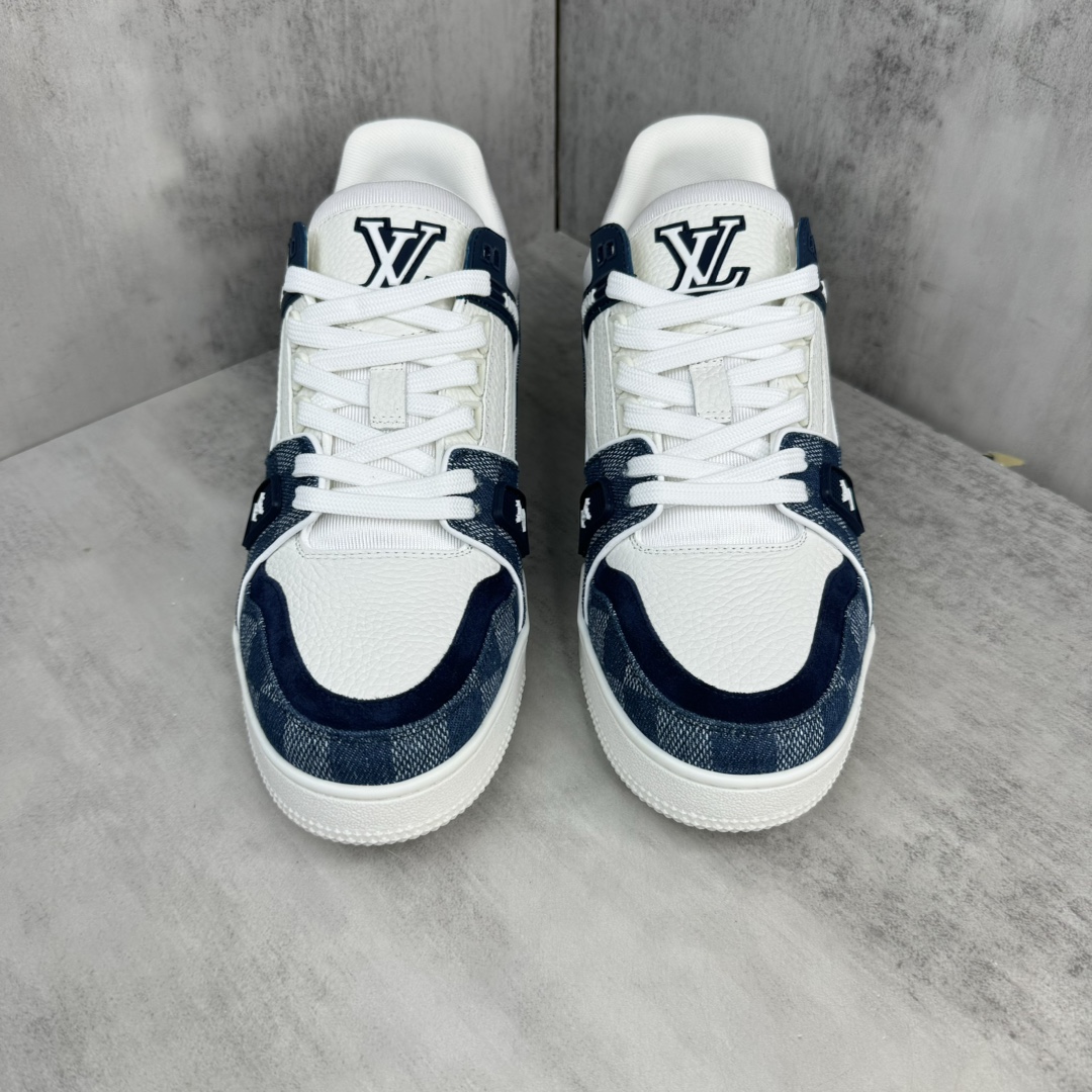 Louis Vuitton 新款上架 正确版 2024 Louis*Vuitto* LV Trainer 最新款 大底和面料私模 绝对下血本费心思的一款鞋子 自Vifgil到来之后而设计的这一系列 每一季度都深受众多粉丝的青睐 TPU 大底 包装