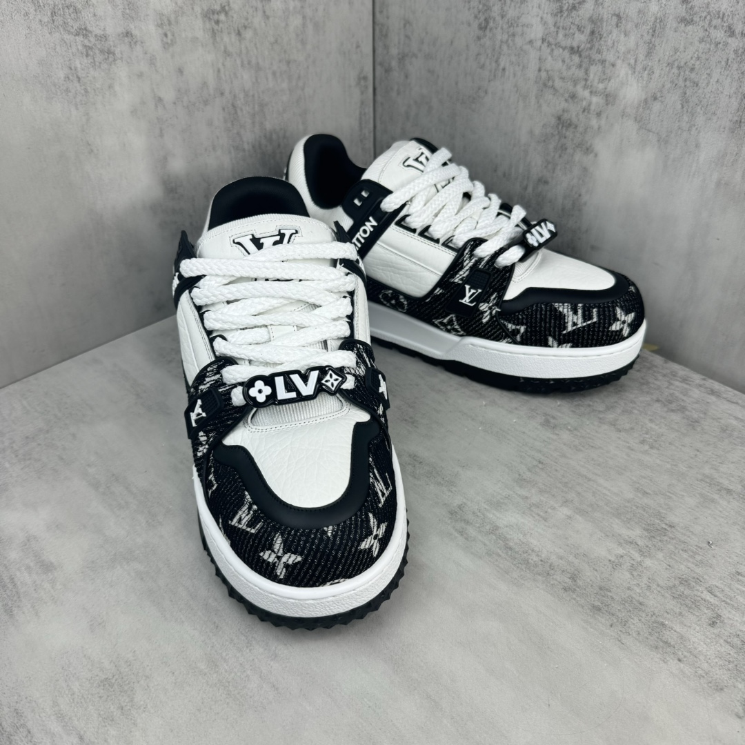 Louis Vuitton 新款上架 正确版 Louis*Vuitton* 24SS走秀款 胖丁Trainer 面包鞋 滑板鞋 休闲 运动鞋 DIY串珠Loui* vuitto* 2024年男装春夏走秀款