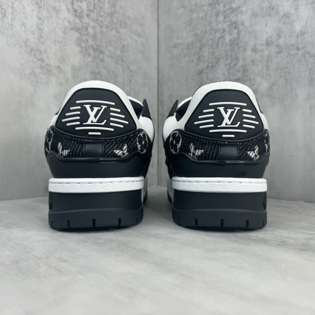 Louis Vuitton 新款上架 正确版 Louis*Vuitton* 24SS走秀款 胖丁Trainer 面包鞋 滑板鞋 休闲 运动鞋 DIY串珠Loui* vuitto* 2024年男装春夏走秀款