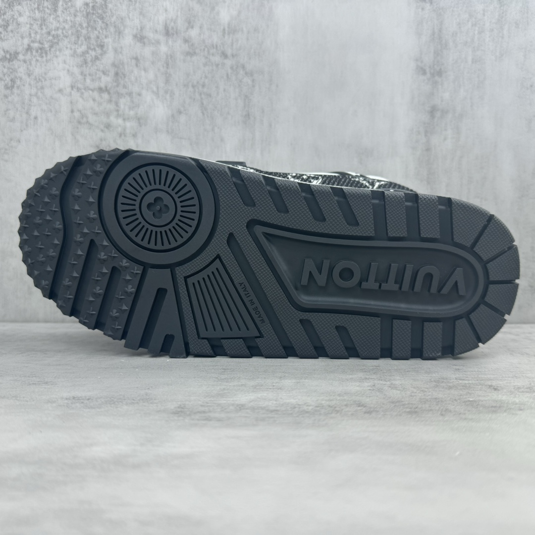 Louis Vuitton 新款上架 正确版 Louis*Vuitton* 24SS走秀款 胖丁Trainer 面包鞋 滑板鞋 休闲 运动鞋 DIY串珠Loui* vuitto* 2024年男装春夏走秀款