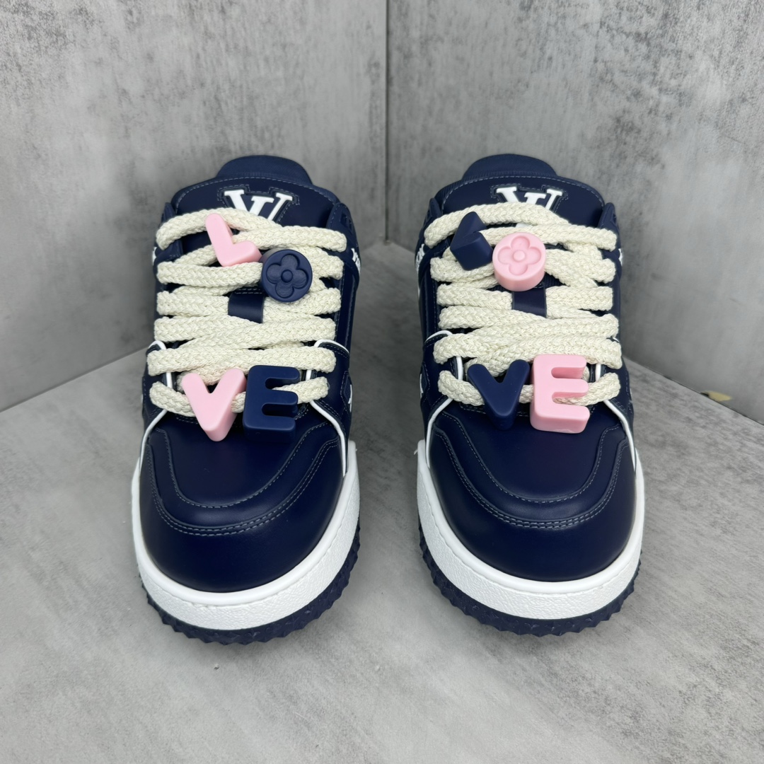 Louis Vuitton 新款上架 正确版 Louis*Vuitton* 24SS走秀款 胖丁Trainer 面包鞋 滑板鞋 休闲 运动鞋 DIY串珠Loui* vuitto* 2024年男装春夏走秀款