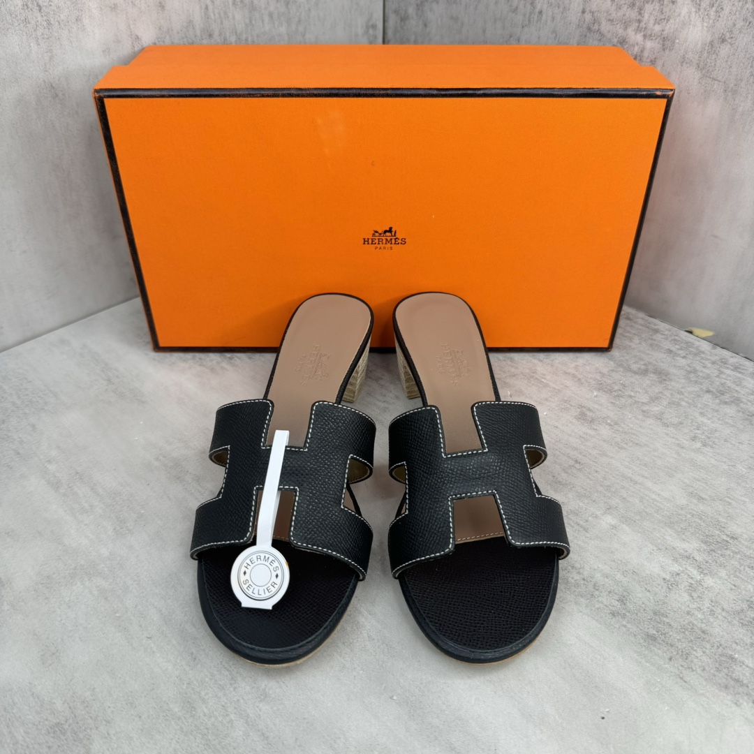 Hermès 新款上架 爱马仕 H人字拖 女拖鞋 款式 传久 经得起考验