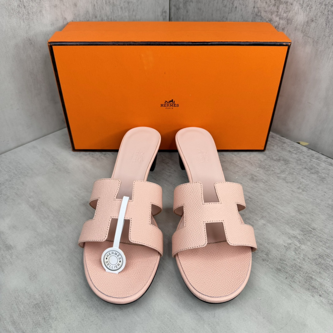 Hermès 新款上架 爱马仕 H人字拖 女拖鞋 款式 传久 经得起考验